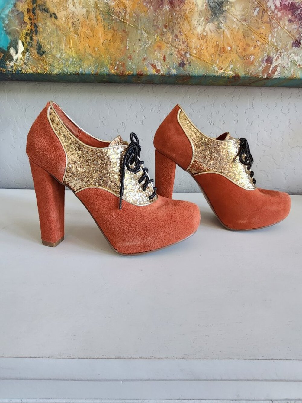 "Kimchi Blue" Orange Suede and Gold Glitter Oxford-style Platform Heels | Size 7 - Picture 3 of 6